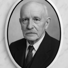 Fotoceramika 6x8 owalna z czarnym paskiem czarno-biała